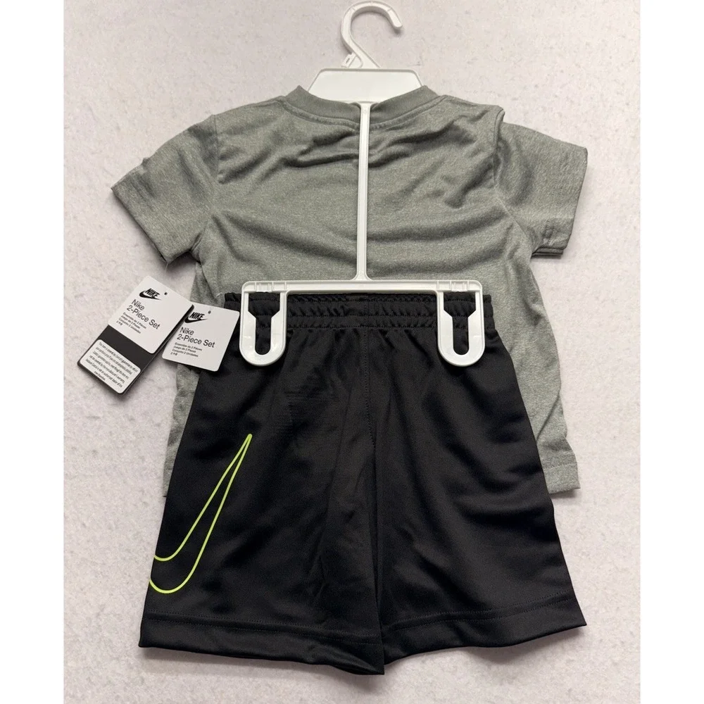 Nike Toddler Boys 2-Piece Dri-Fit T-Shirt Shorts Set Gray Volt Black 3T NWT